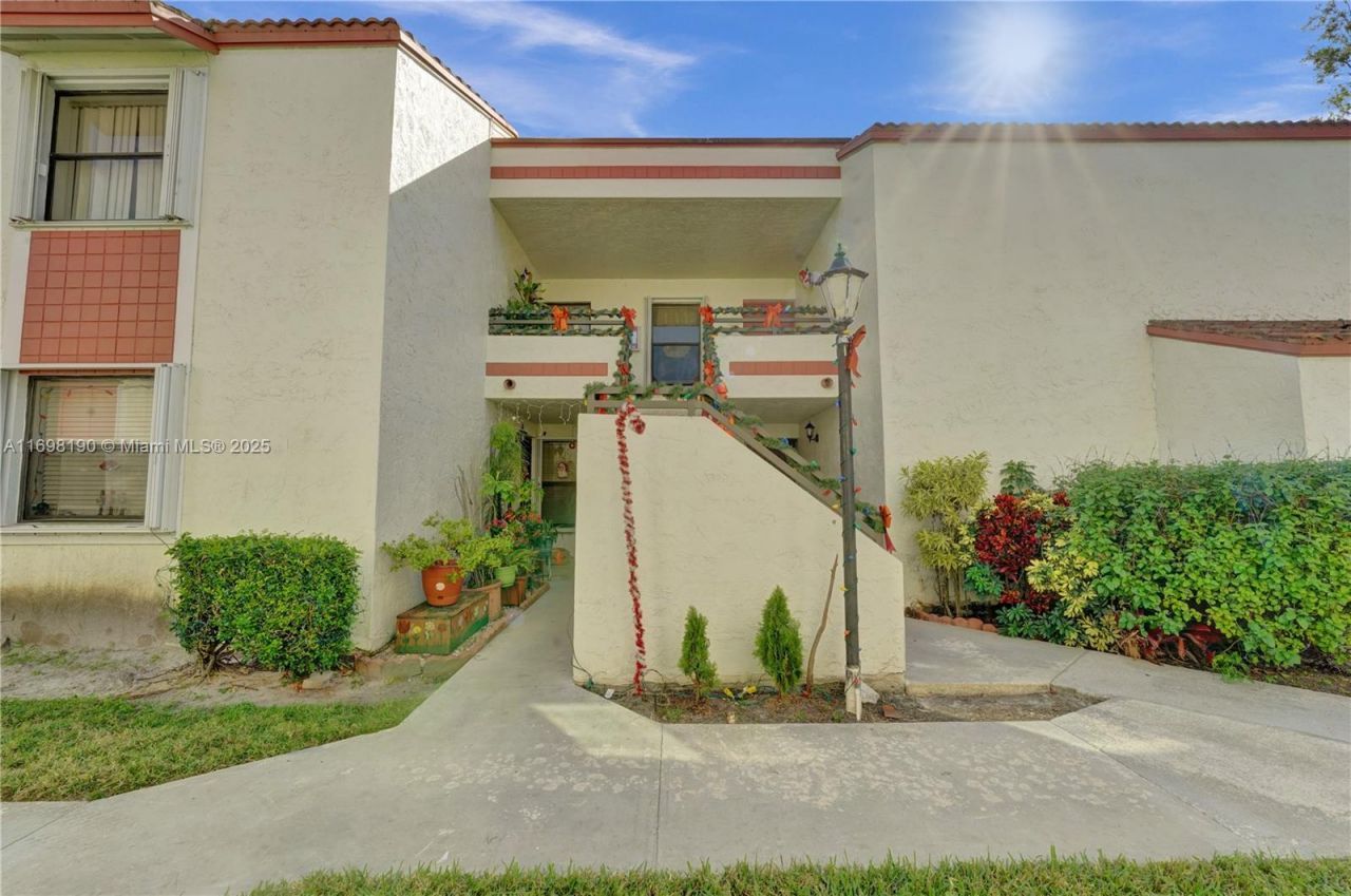 1104 N Hiatus Rd, Unit 1104, Pembroke Pines, FL 33026 Photo
