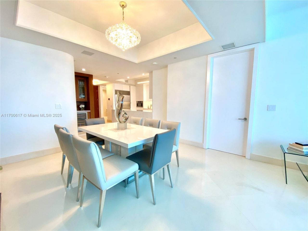 100 S Pointe Dr, Unit 1207, Miami Beach, FL 33139 Photo