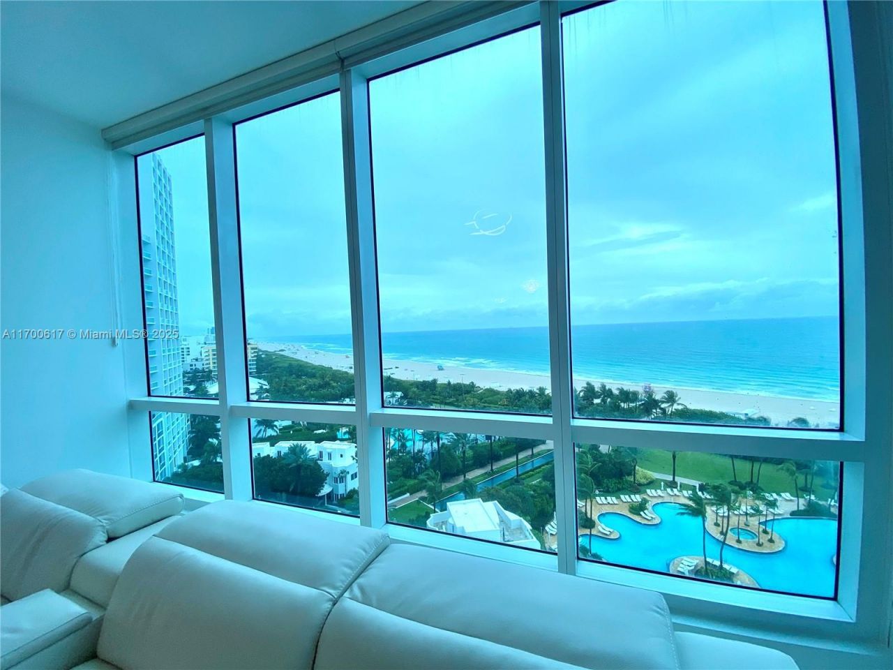 100 S Pointe Dr, Unit 1207, Miami Beach, FL 33139 Photo