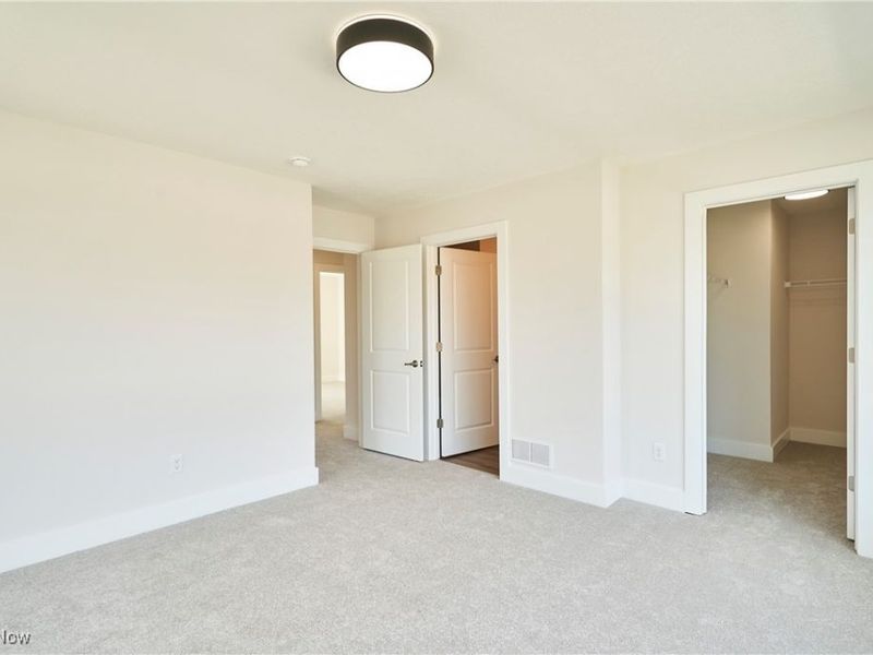 596 Mull Avenue, Unit 8, Akron, OH 44313 Photo 13