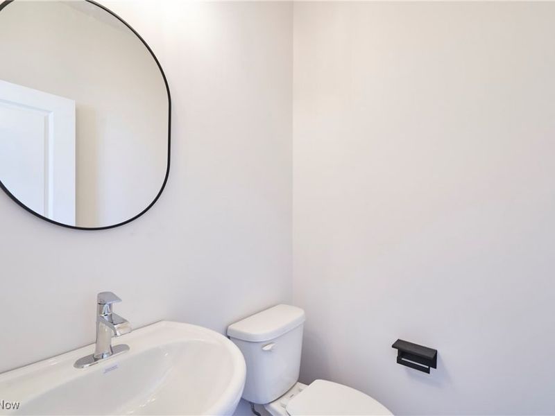 596 Mull Avenue, Unit 8, Akron, OH 44313 Photo 25