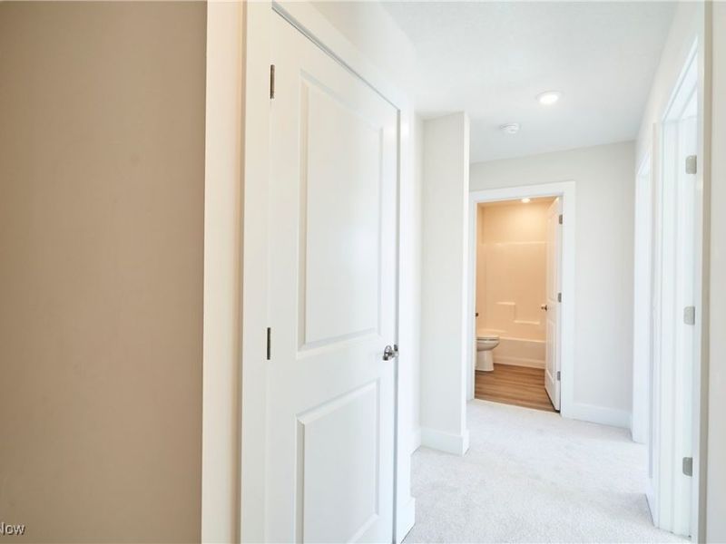 596 Mull Avenue, Unit 8, Akron, OH 44313 Photo 27