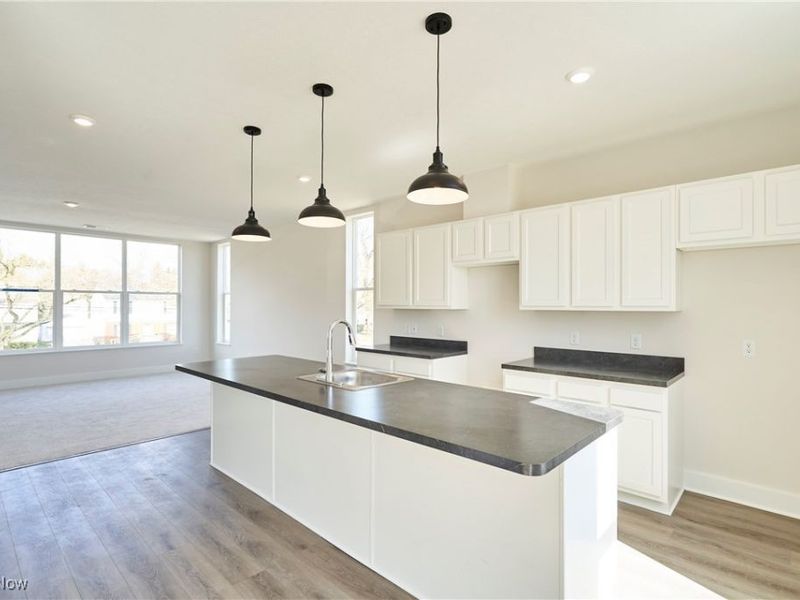 596 Mull Avenue, Unit 8, Akron, OH 44313 Photo 5