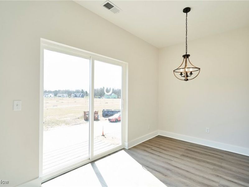 596 Mull Avenue, Unit 8, Akron, OH 44313 Photo 6