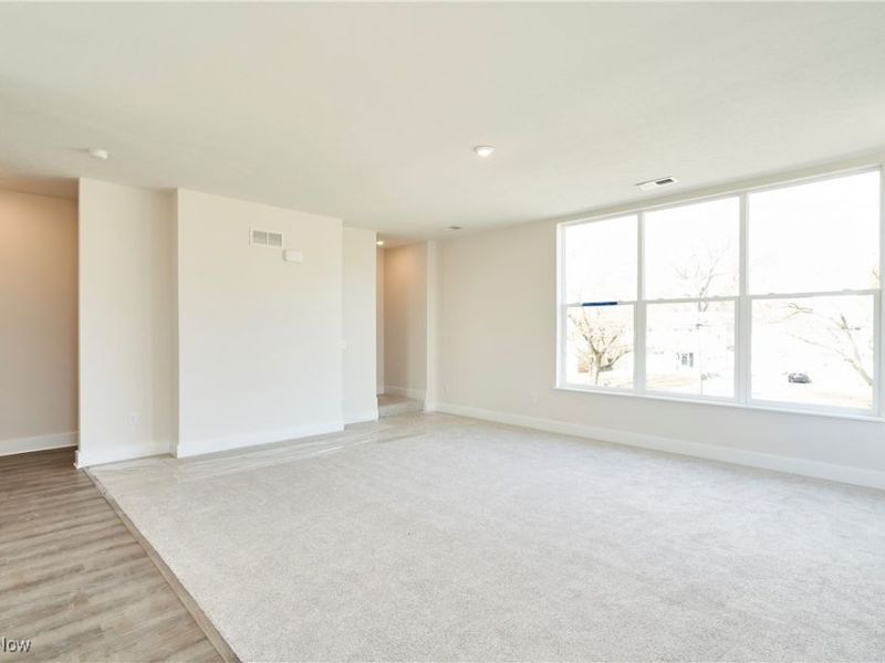 596 Mull Avenue, Unit 8, Akron, OH 44313 Photo 9