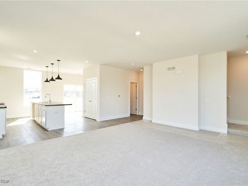 596 Mull Avenue, Unit 8, Akron, OH 44313 Photo 9