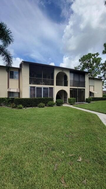 321 Knotty Pine Circle, Unit B-2, Greenacres, FL 33463 Photo