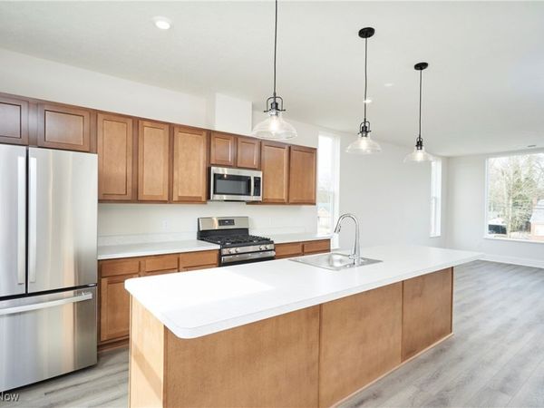 604 Mull Avenue, Unit 12, Akron, OH 44313