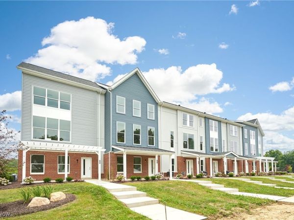 604 Mull Avenue, Unit 12, Akron, OH 44313