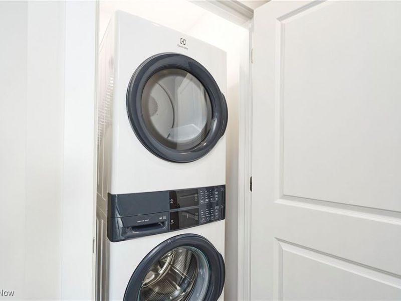 604 Mull Avenue, Unit 12, Akron, OH 44313 Photo 18