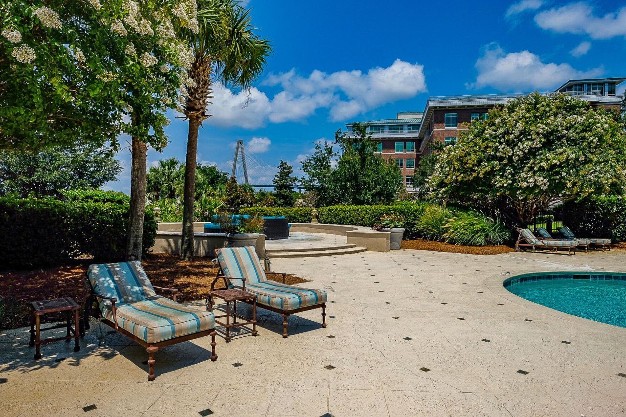 221 S Plaza Ct Photo 14