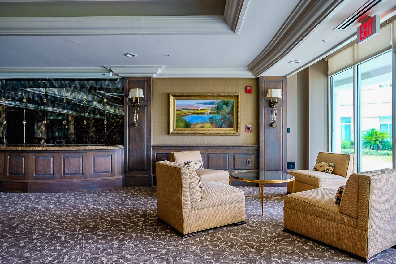 221 S Plaza Ct Photo 21