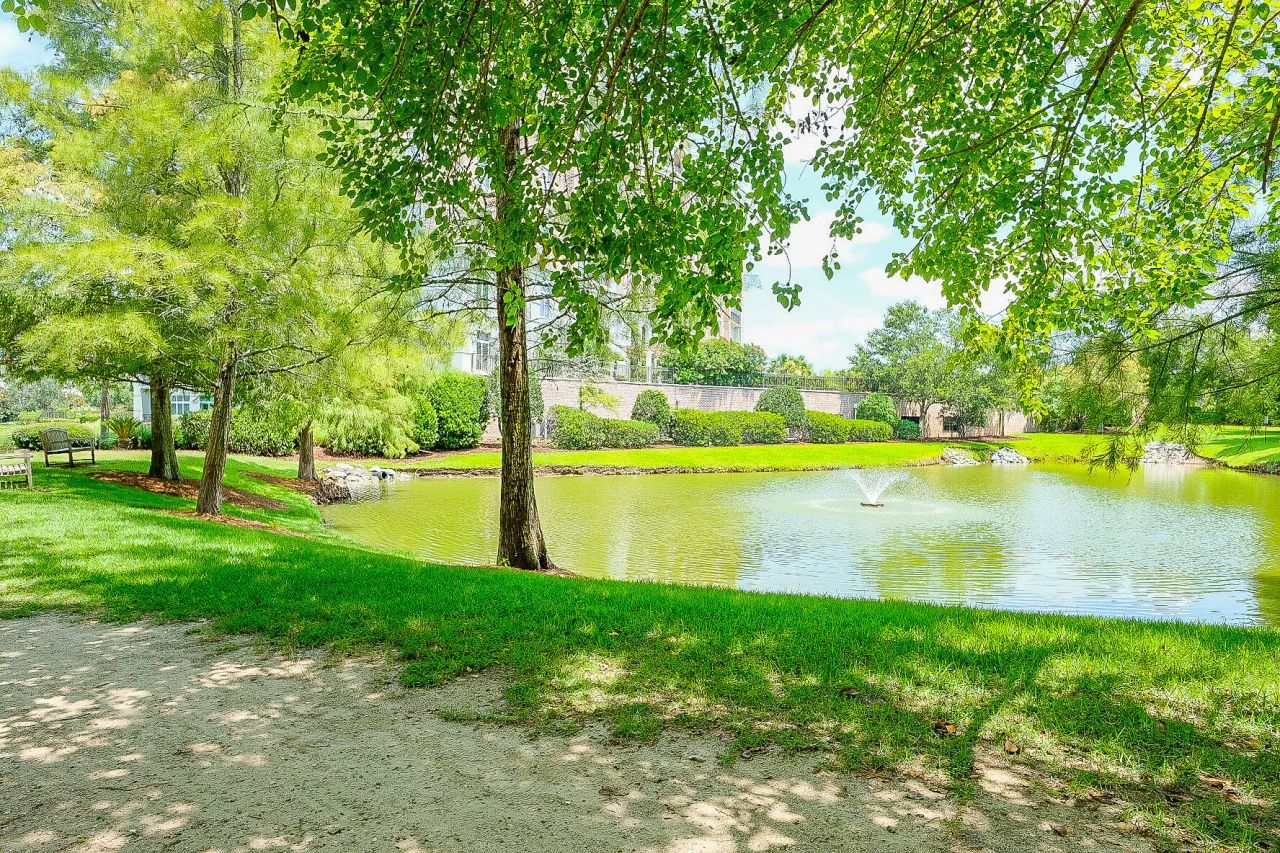 221 S Plaza Ct Photo 24