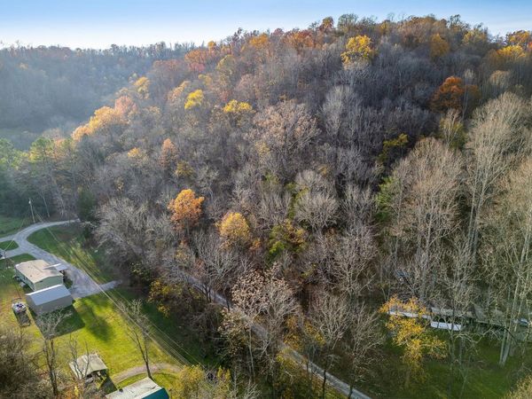 9 Shady Pl, Smithville, TN 37166