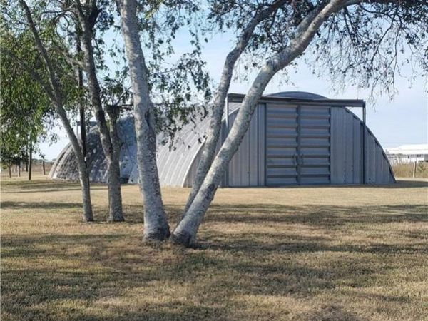 404 S 13th Street, Seadrift, TX 77983