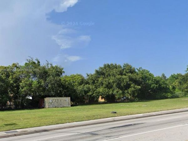 2065 NW 54th street, Miami, FL 33142