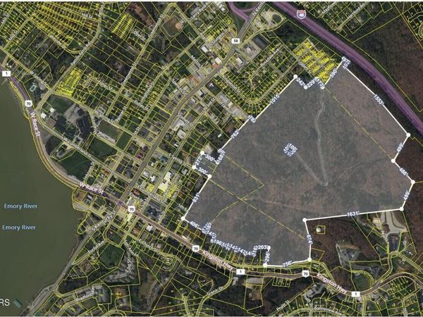 Liggett St, Kingston, TN 37763