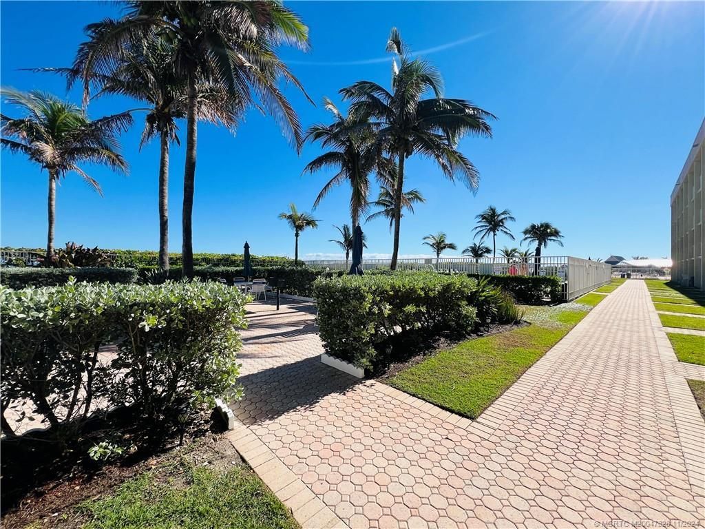 9800 S Ocean Drive, Unit 211, Jensen Beach, FL 34957 Photo