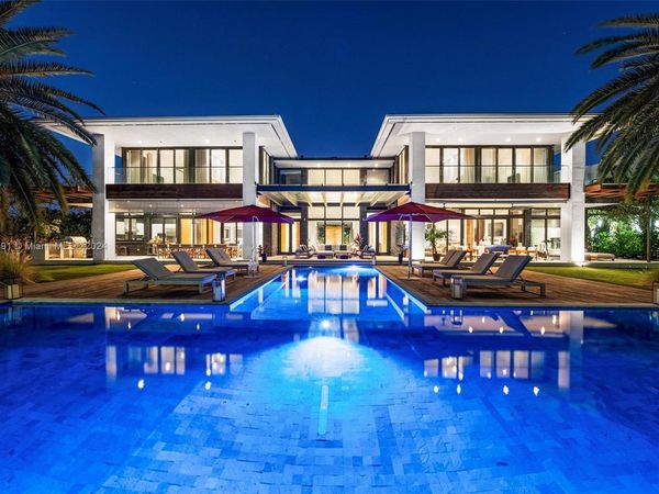 385 Centre Is, Golden Beach, FL 33160