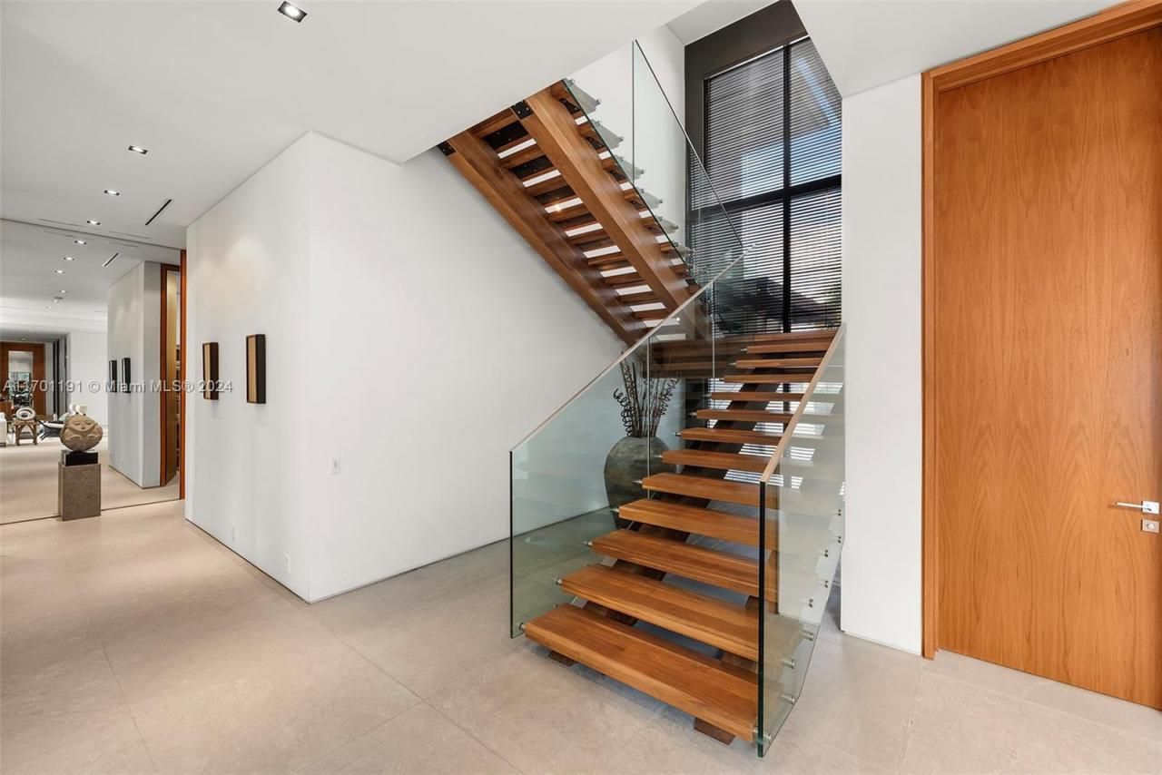 385 Centre Is, Golden Beach, FL 33160 Photo