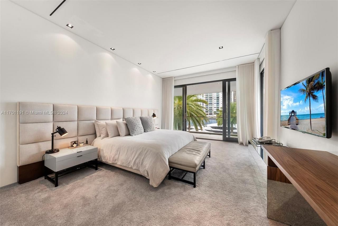 385 Centre Is, Golden Beach, FL 33160 Photo