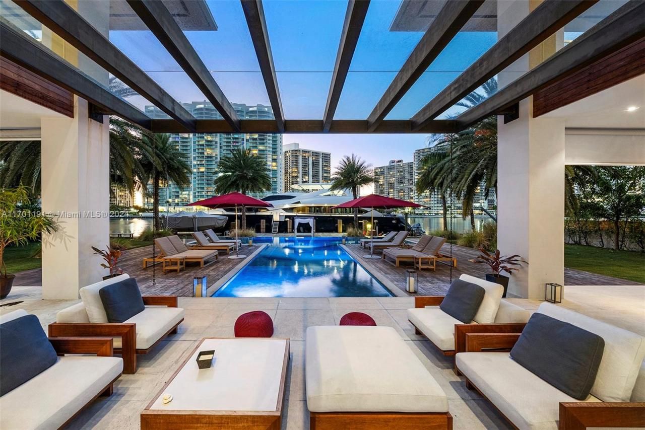 385 Centre Is, Golden Beach, FL 33160 Photo