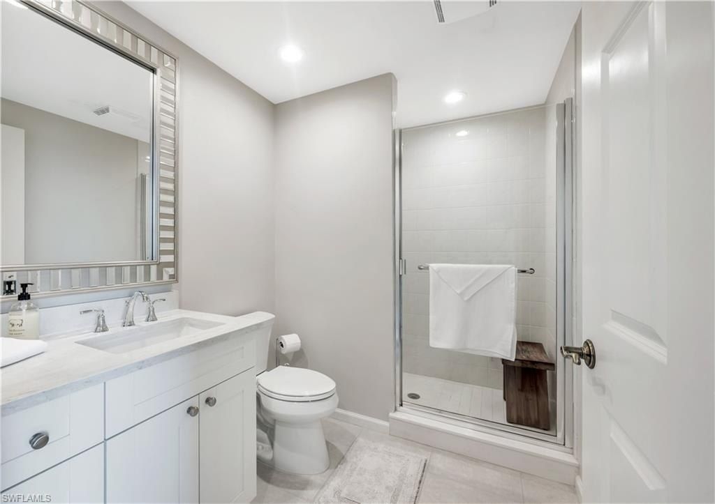 455 Cove Tower Dr, Unit 903, Naples, FL 34110 Photo
