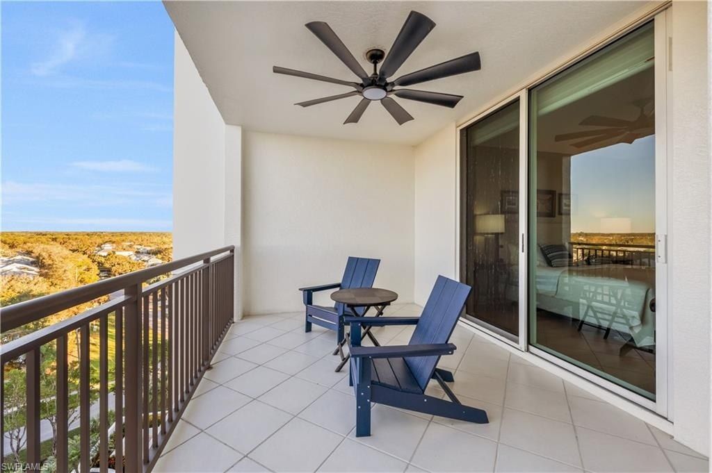 455 Cove Tower Dr, Unit 903, Naples, FL 34110 Photo