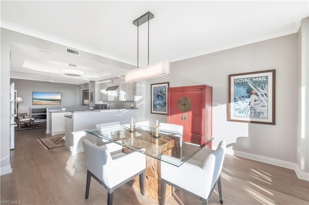 455 Cove Tower Dr, Unit 903, Naples, FL 34110 Photo