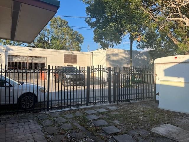 161 NW 35th St, Miami, FL 33127 Photo