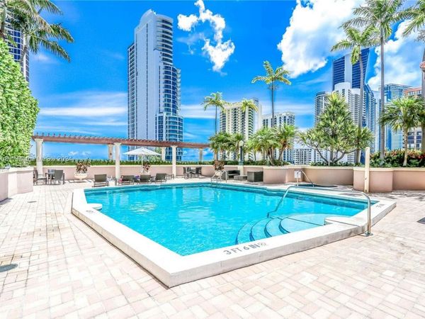 17555 Atlantic Blvd, Unit 606, Sunny Isles Beach, FL 33160