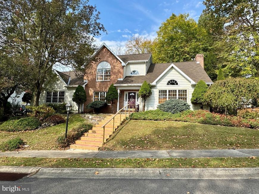 202 Norwegian Woods Drive, Pottsville, PA 17901 Main Photo