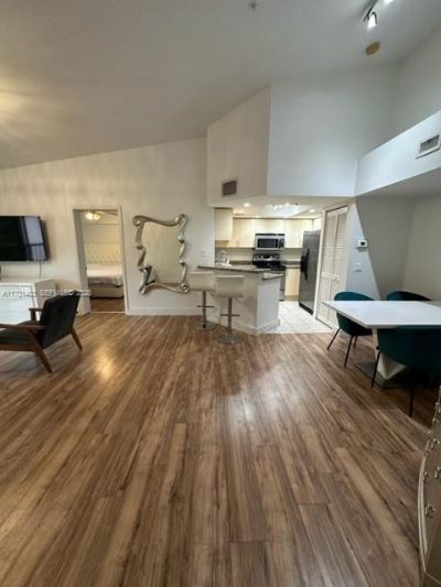 2119 SE 10th Ave, Unit 917, Fort Lauderdale, FL 33316 Photo