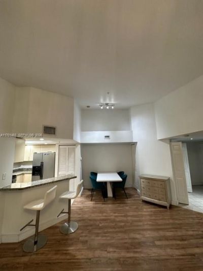 2119 SE 10th Ave, Unit 917, Fort Lauderdale, FL 33316 Photo