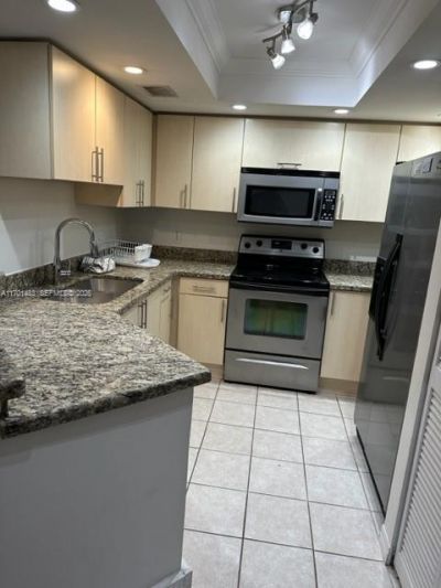 2119 SE 10th Ave, Unit 917, Fort Lauderdale, FL 33316 Photo