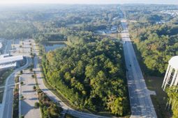 565 Robert Smalls Parkway photo 4