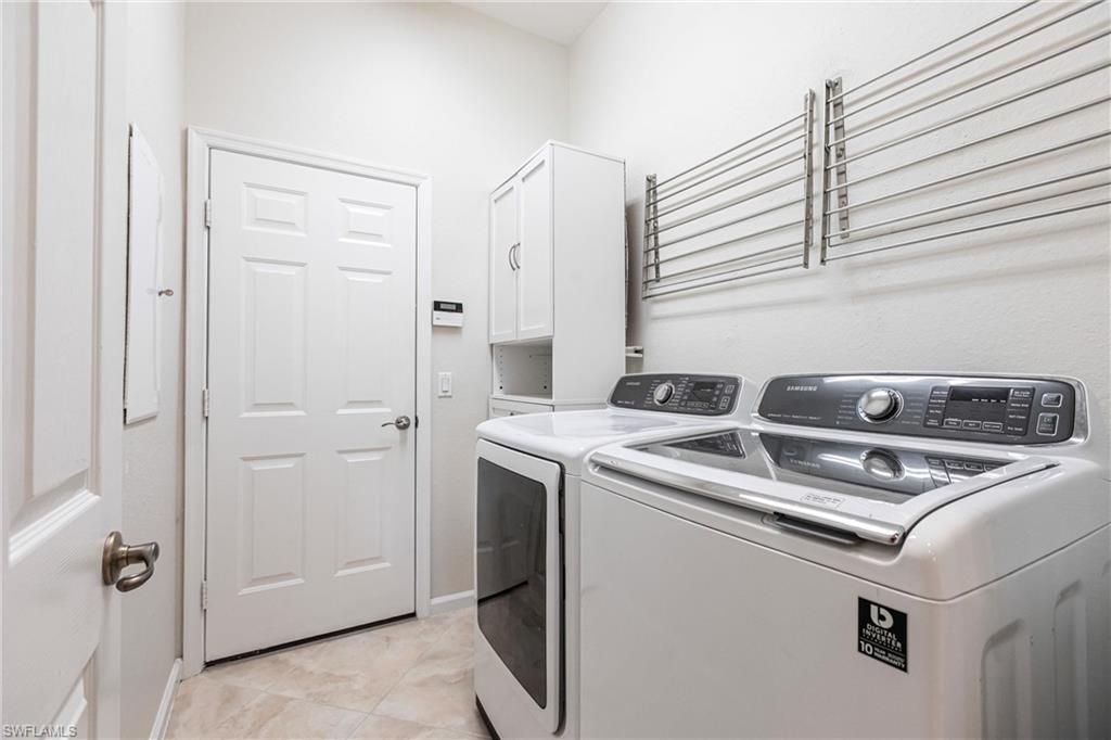 3920 Lakeview Isle Ct, Fort Myers, FL 33905 Photo