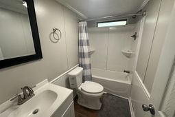 1401 Charles Dr. photo 4