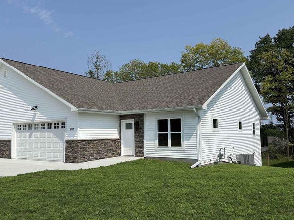 1062 Armida Court, Reedsburg, WI 53959