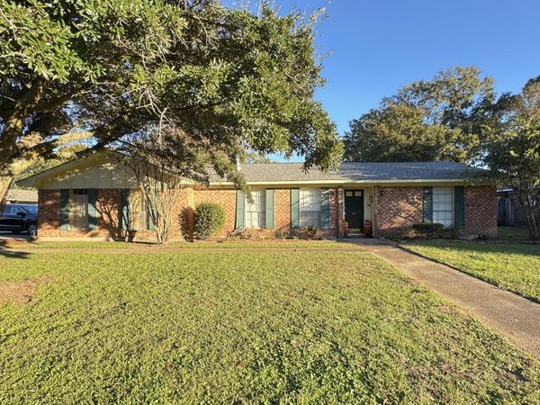 319 Margaret Avenue, Natchez, MS 39120