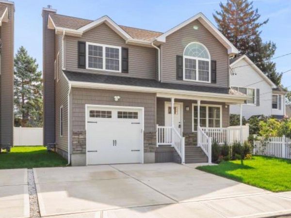 299 E Clinton Avenue, Roosevelt, NY 11575