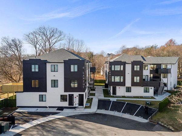 6 Lanzut Court, Unit 214, Monsey, NY 10952