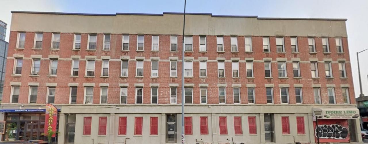 143 Lincoln Avenue, Bronx, NY 10454 Main Photo