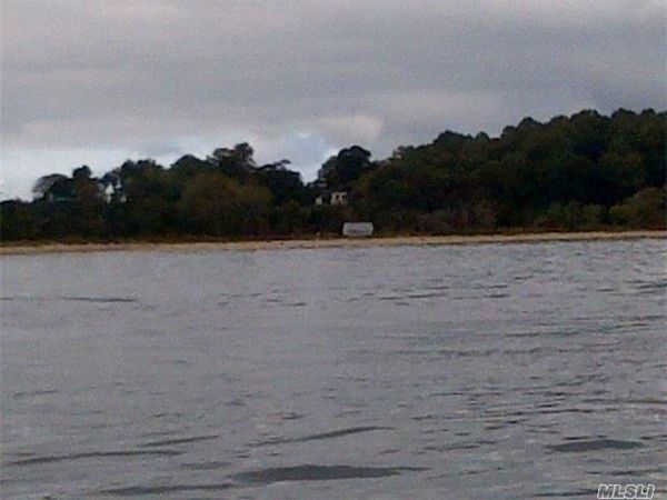 223 Beach Road, Centre Island, NY 11771