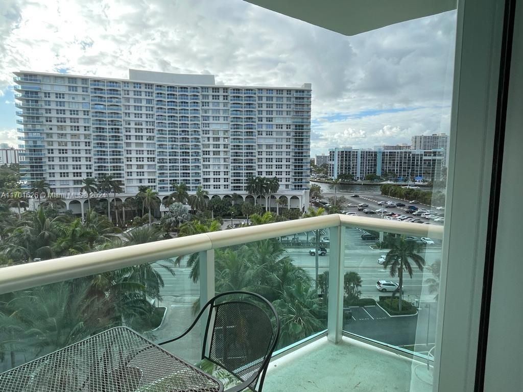 3801 S Ocean Dr, Unit 8U, Hollywood, FL 33019 Photo