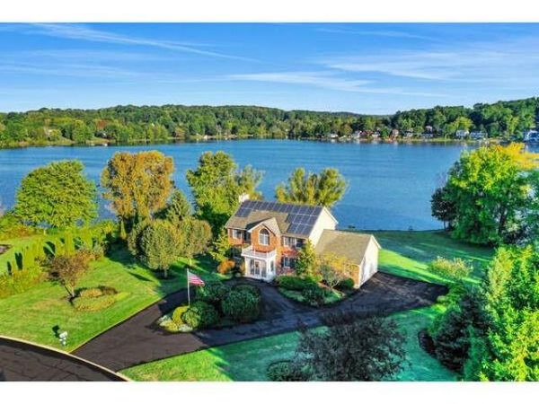 50 Waterview Terrace, New Windsor, NY 12553