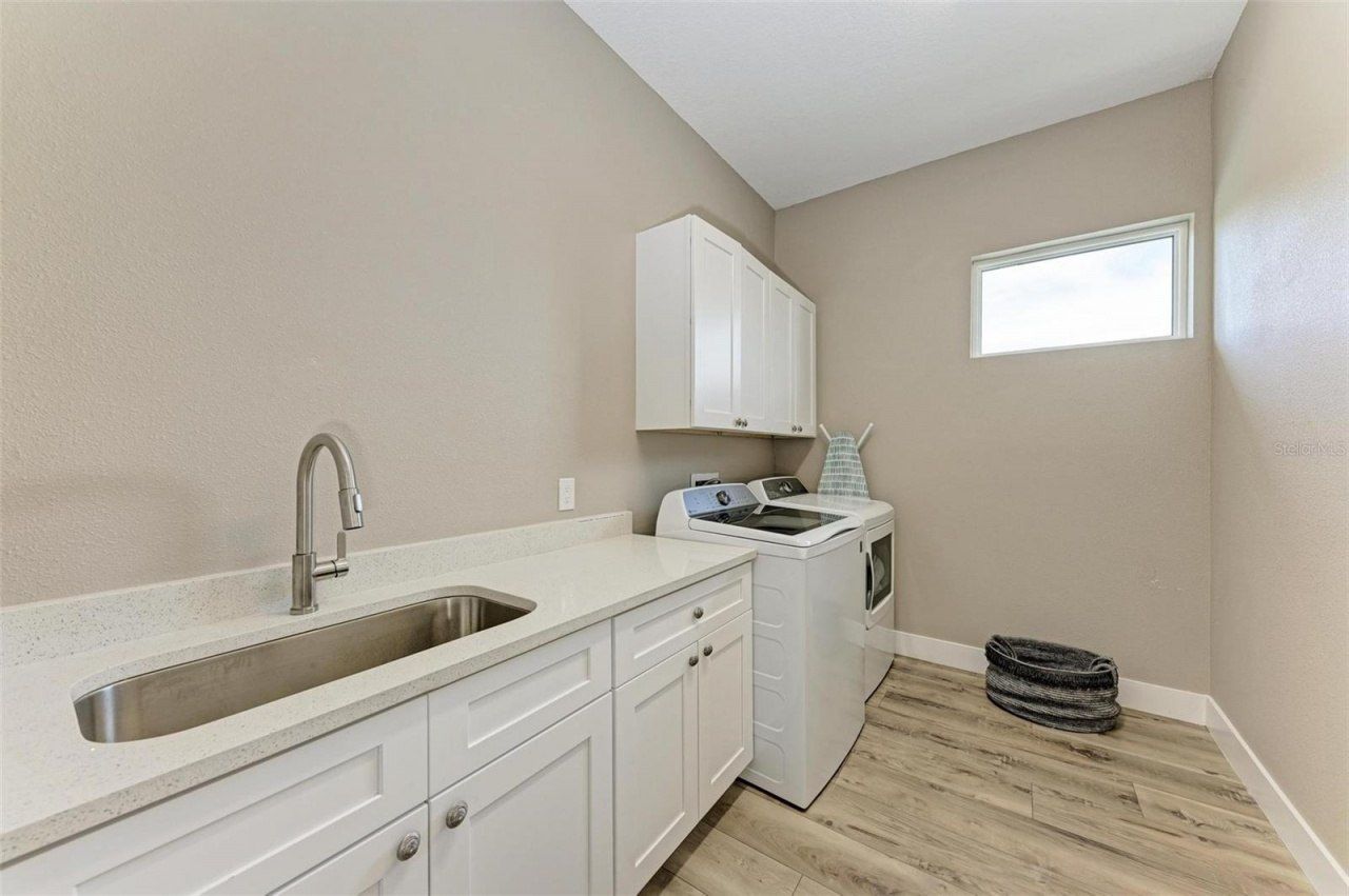 901 30th Court E, Bradenton, FL 34208 Photo