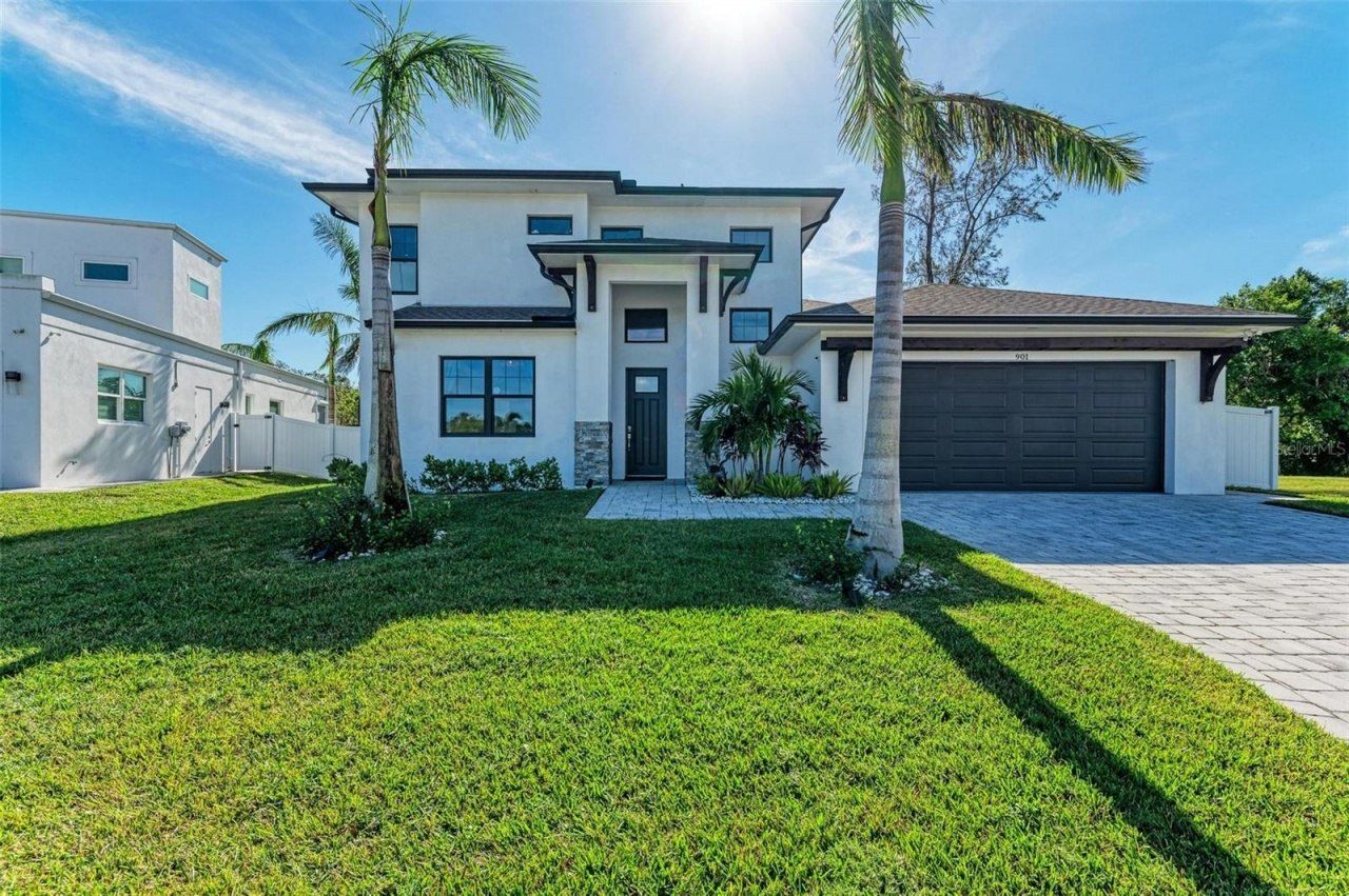 901 30th Court E, Bradenton, FL 34208 Photo