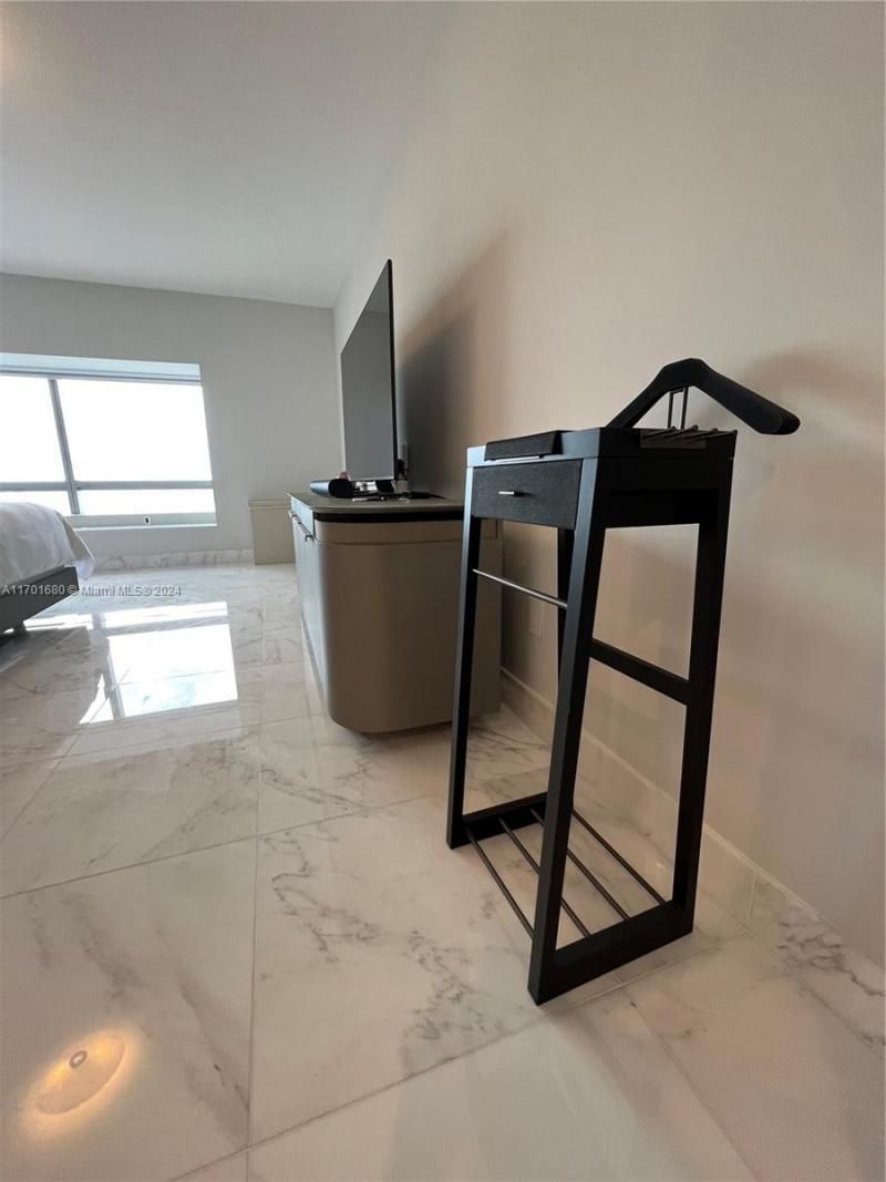 1435 Brickell Ave, Unit 3307, Miami, FL 33131 Photo