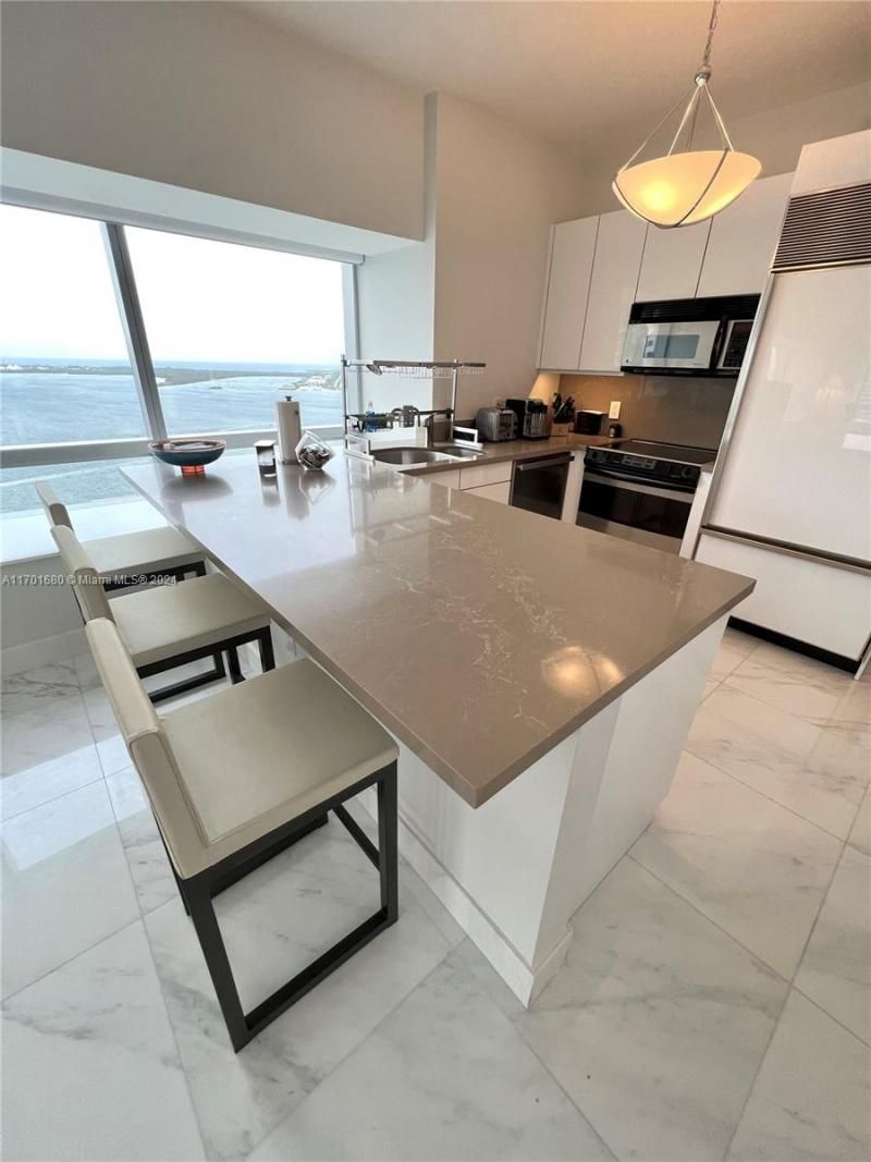 1435 Brickell Ave, Unit 3307, Miami, FL 33131 Photo
